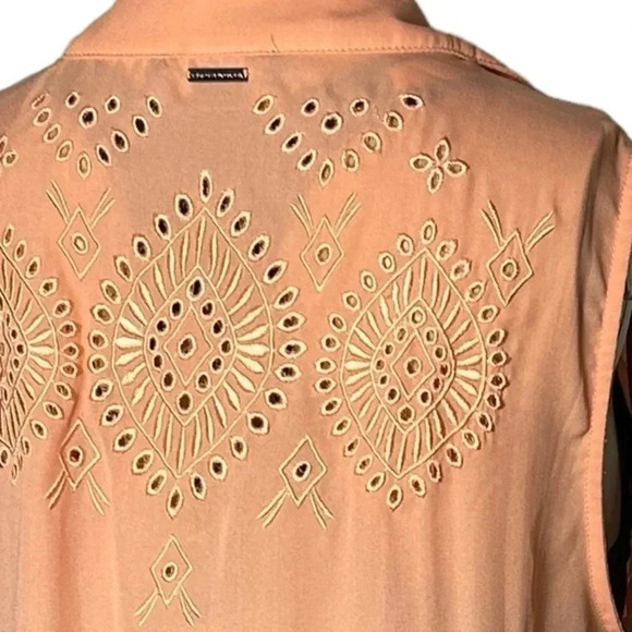 LADY DUTCH HIGH SOCIETY sleeveless peach blouse , sz SM and LG . Long fringes - Picture 11 of 16
